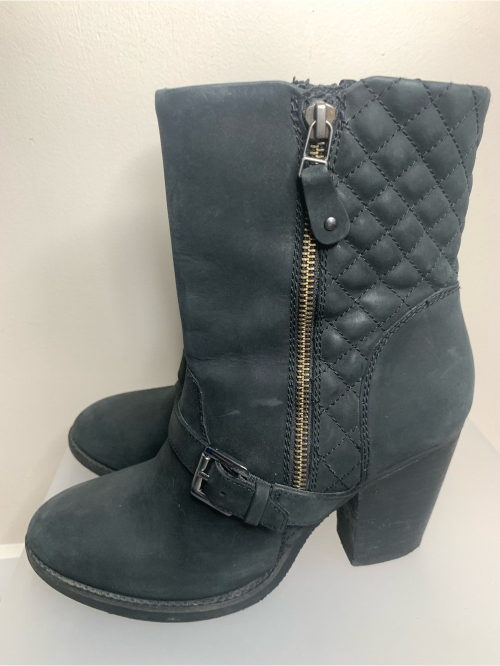 Blondo Nina Waterproof Leather Boot Quilted Heeled 9 - Picture 7 of 14